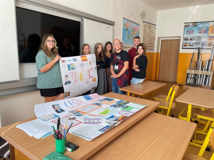 Foto k Projektov� den Cestuj s n�mi - II. stupe�